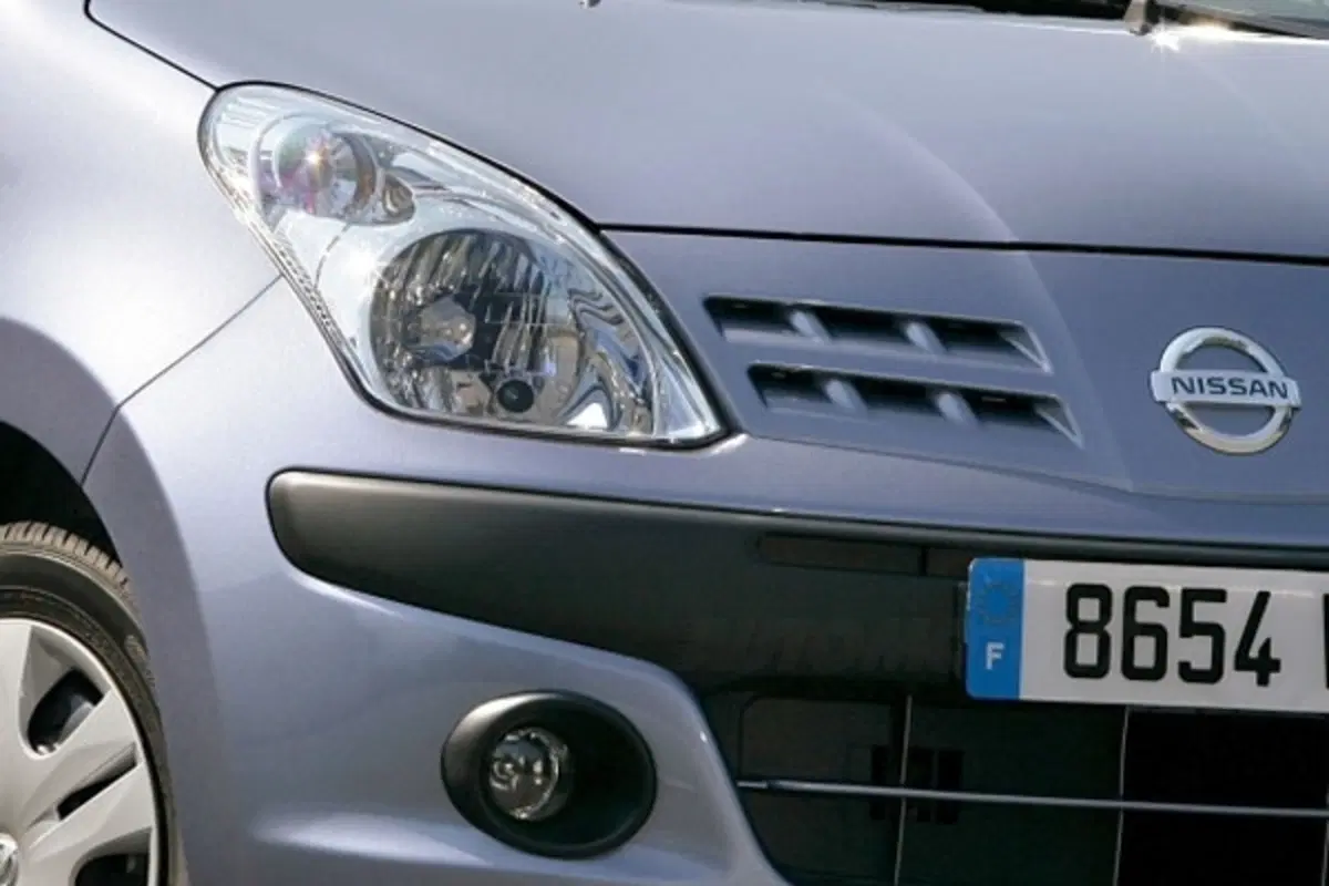 Nissan Pixo (4)