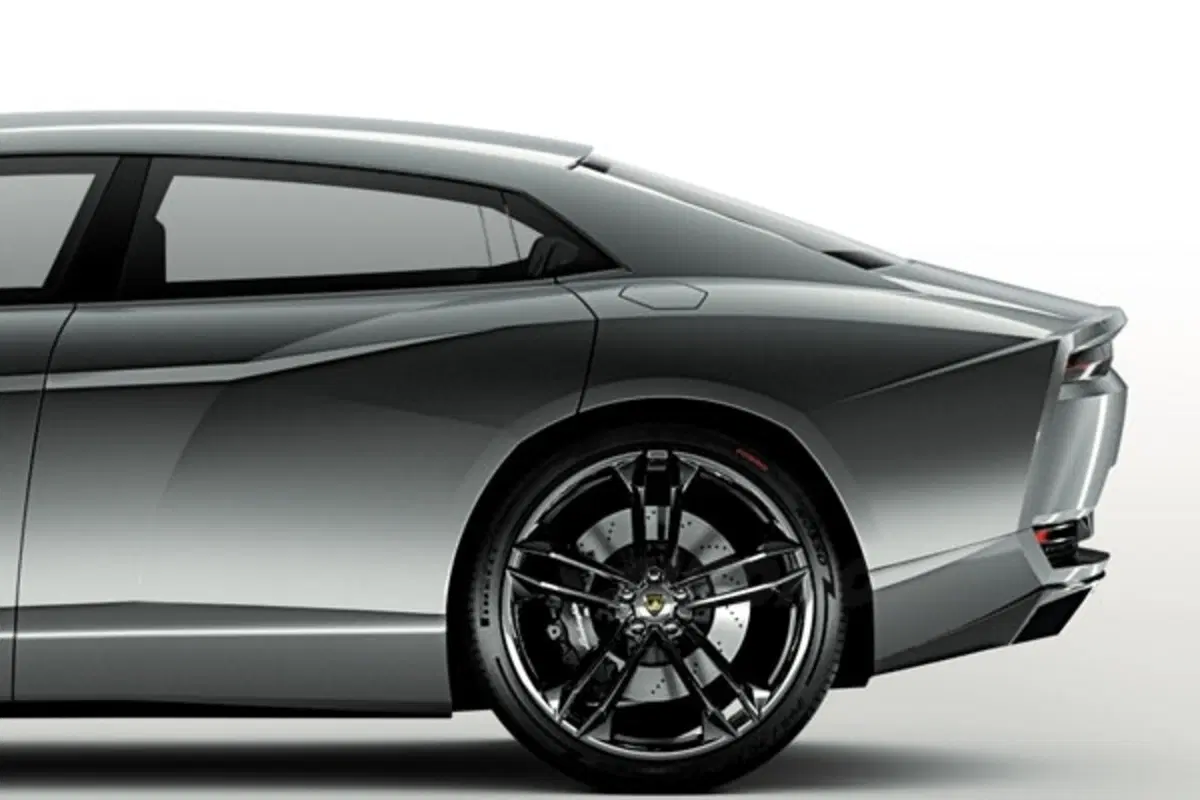 Lamborghini Estoque (2)