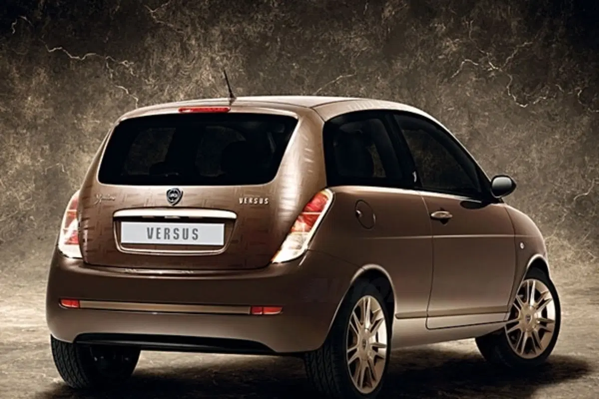 Lancia Ypsilon Versus (3)