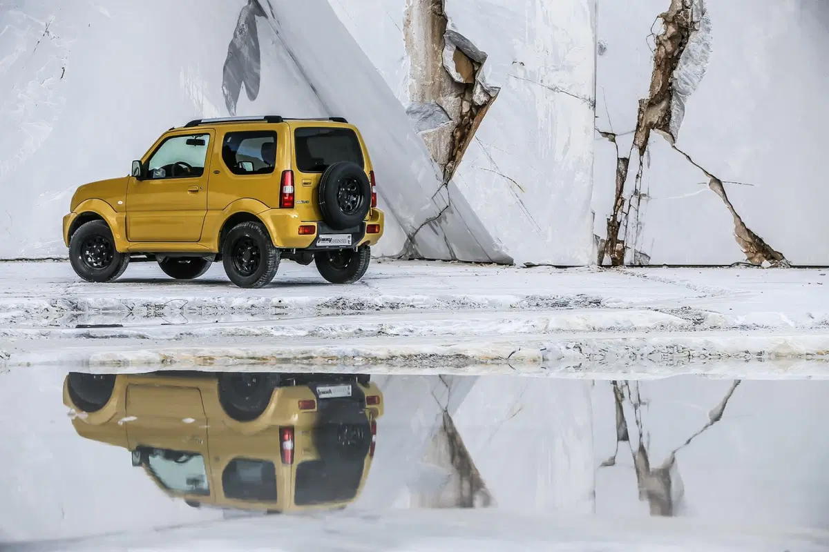 Suzuki Jimny Shinsei: ispirato agli anni Settanta (7)