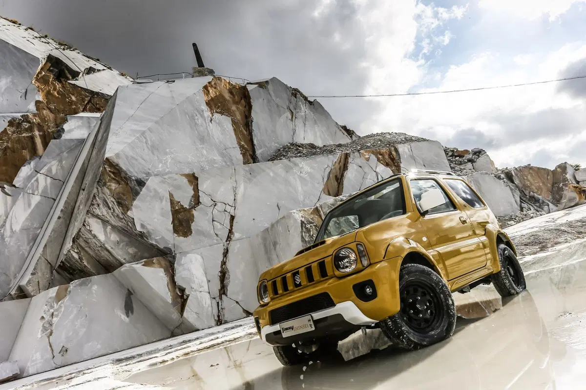 Suzuki Jimny Shinsei: ispirato agli anni Settanta (3)
