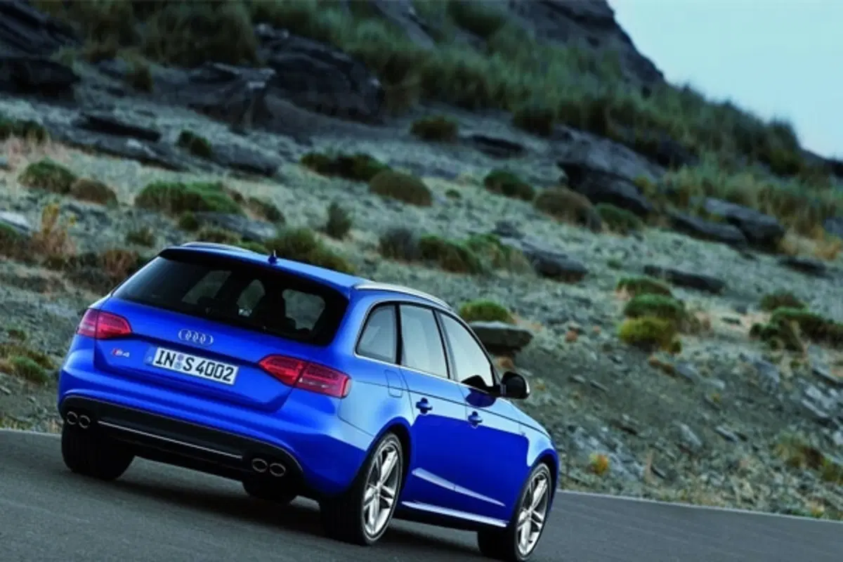 Nuova Audi S4 (6)