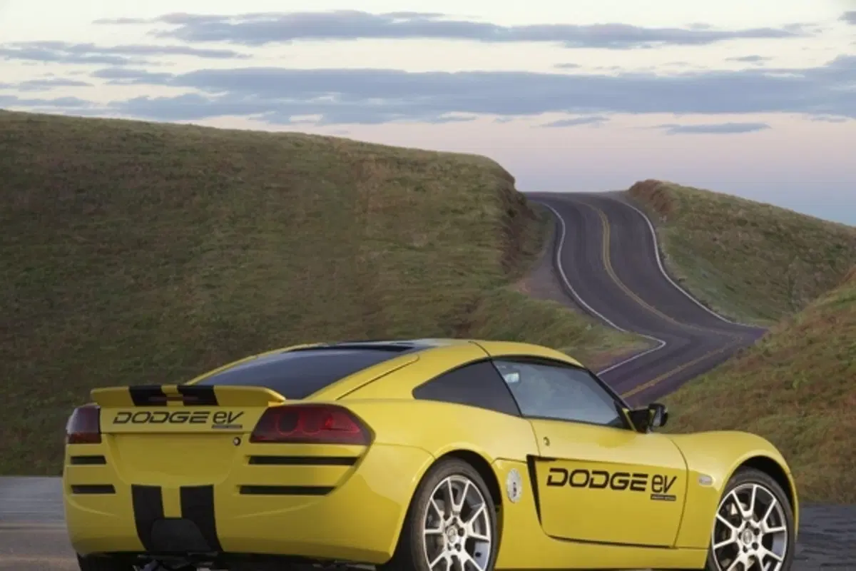 Dodge EV Concept (4)