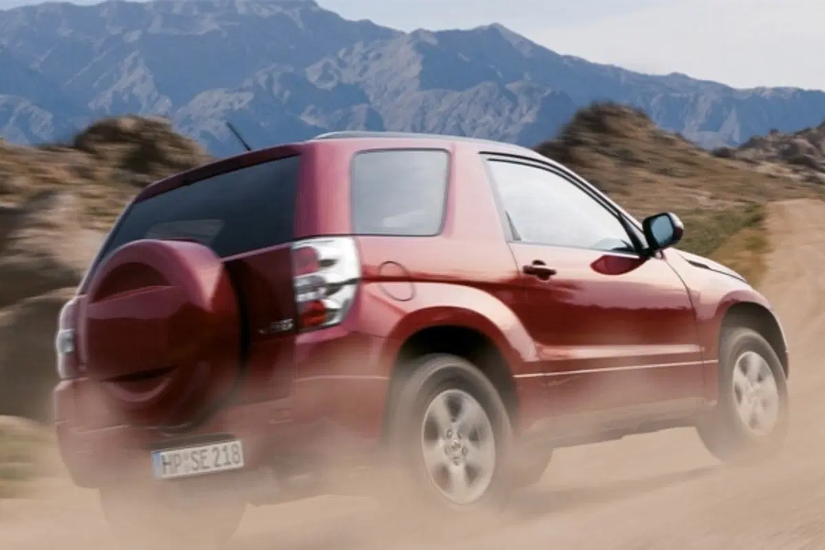Suzuki Grand Vitara restyling (10)