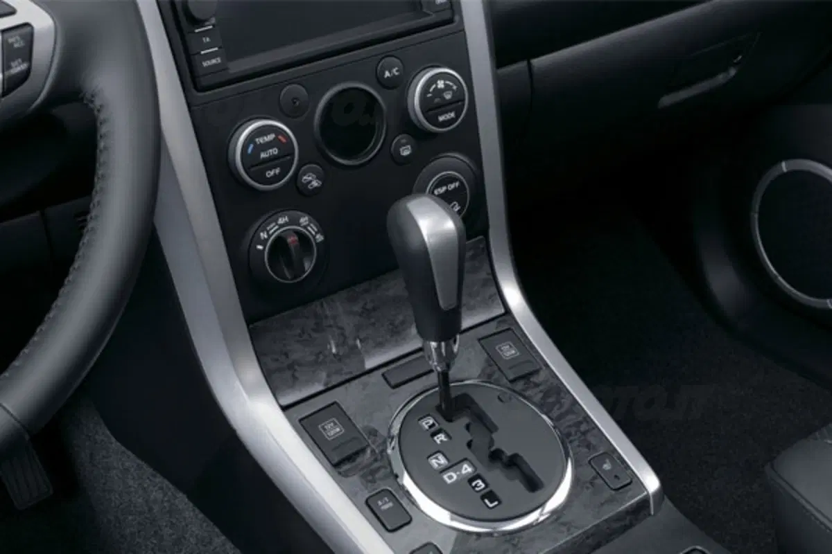 Suzuki Grand Vitara restyling (14)