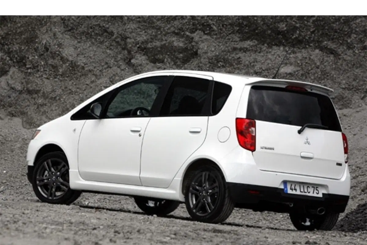 Mitsubishi Colt restyling (2)