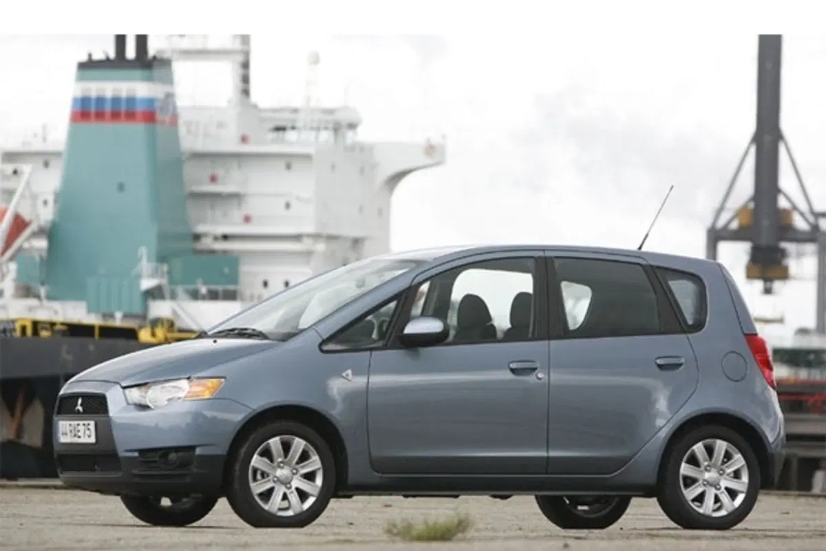 Mitsubishi Colt restyling (3)