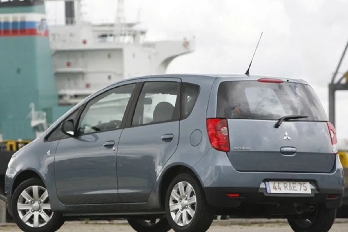 Mitsubishi Colt restyling (4)