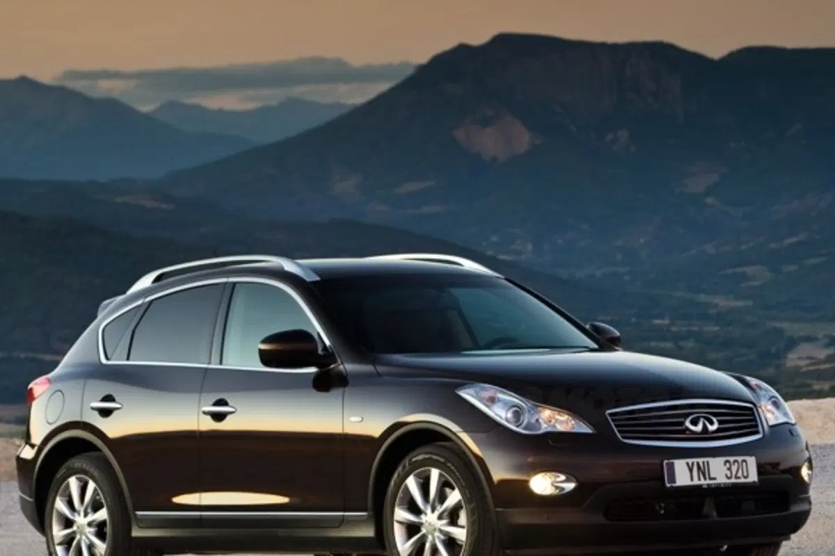 Infiniti EX37 (4)