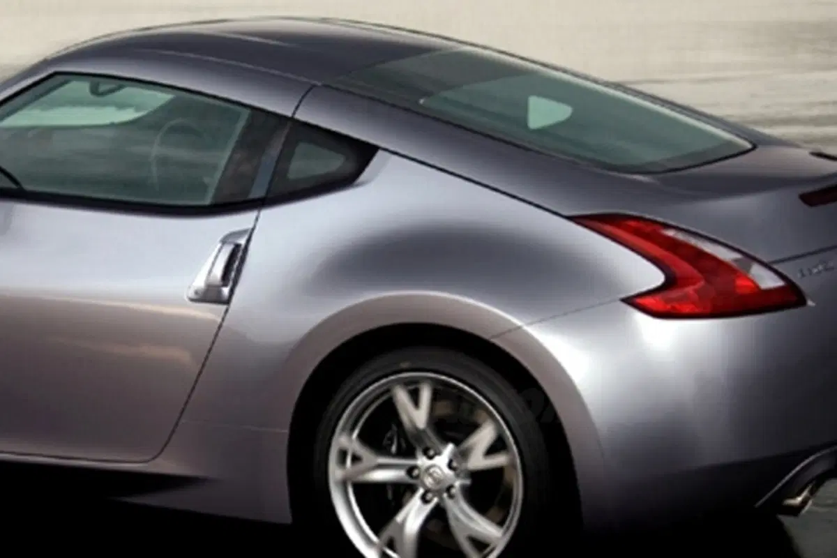 Nissan 370Z (4)
