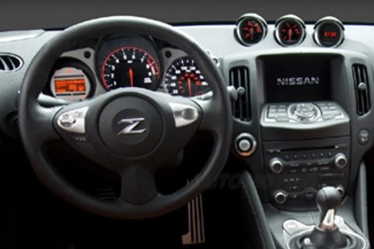 Nissan 370Z (6)