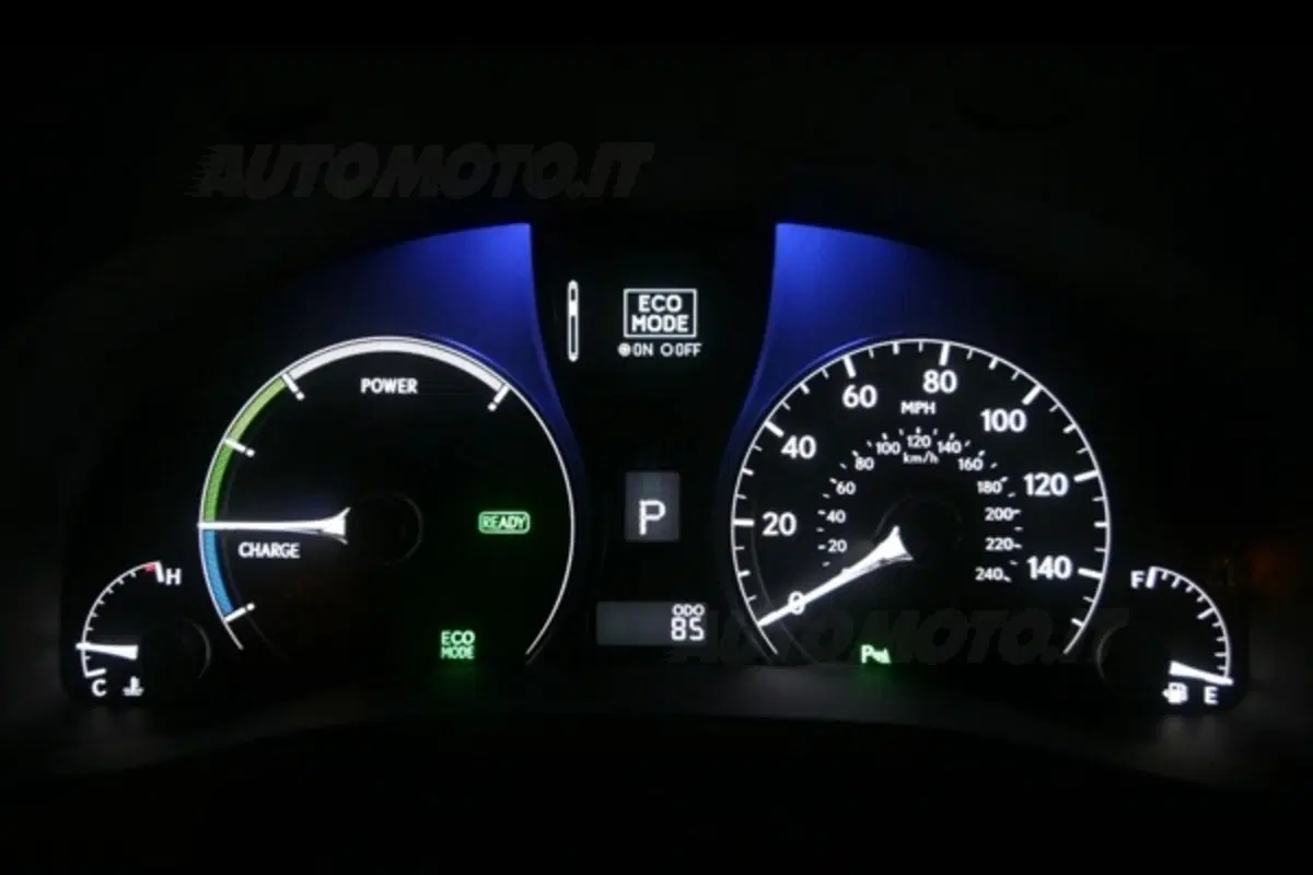Nuova Lexus RX (7)