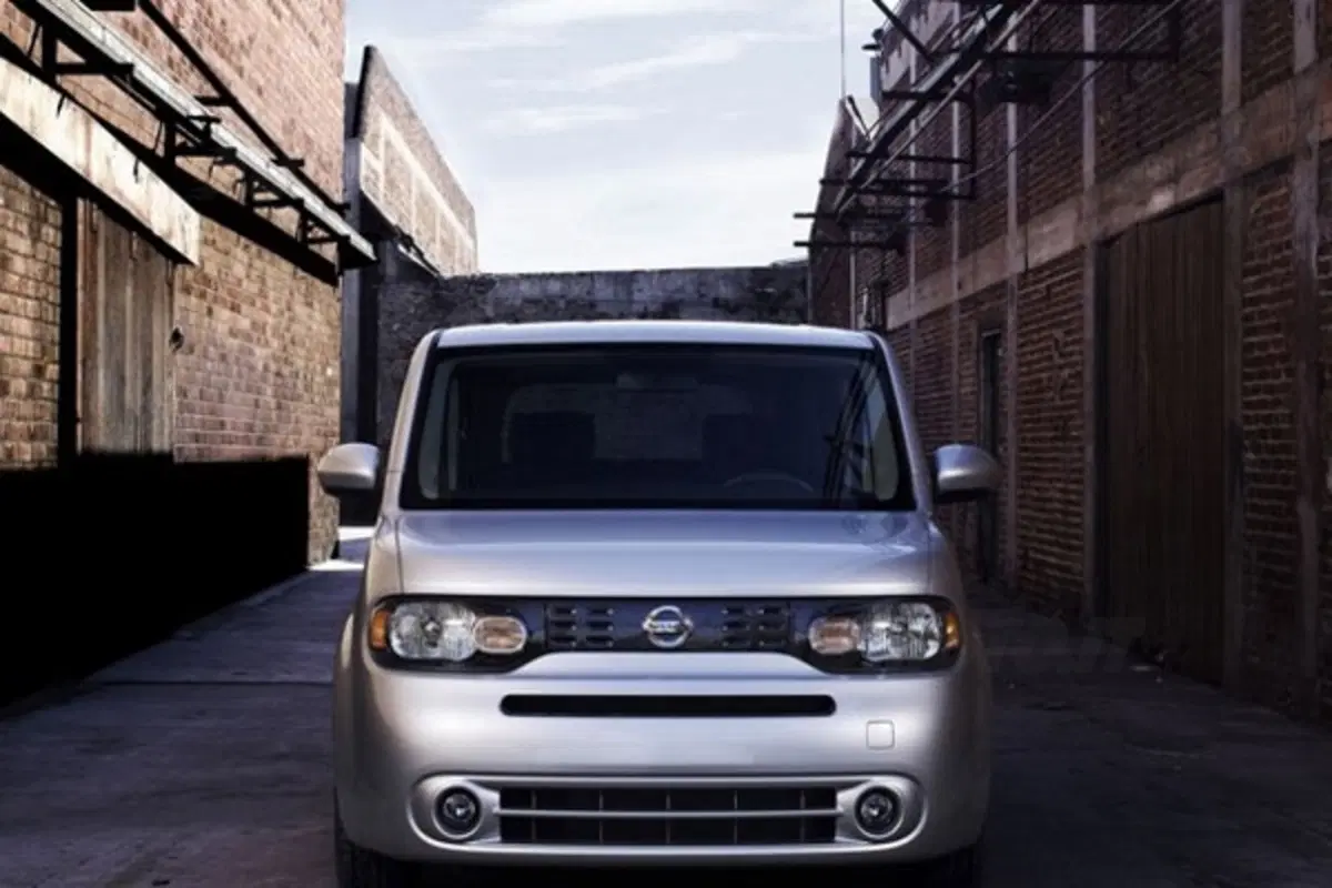 Nissan Cube (4)