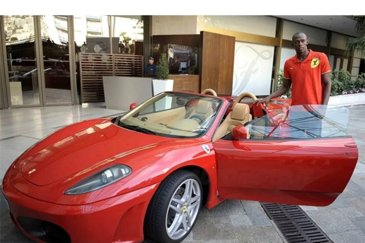 Usain Bolt sulla F430 Spider (4)