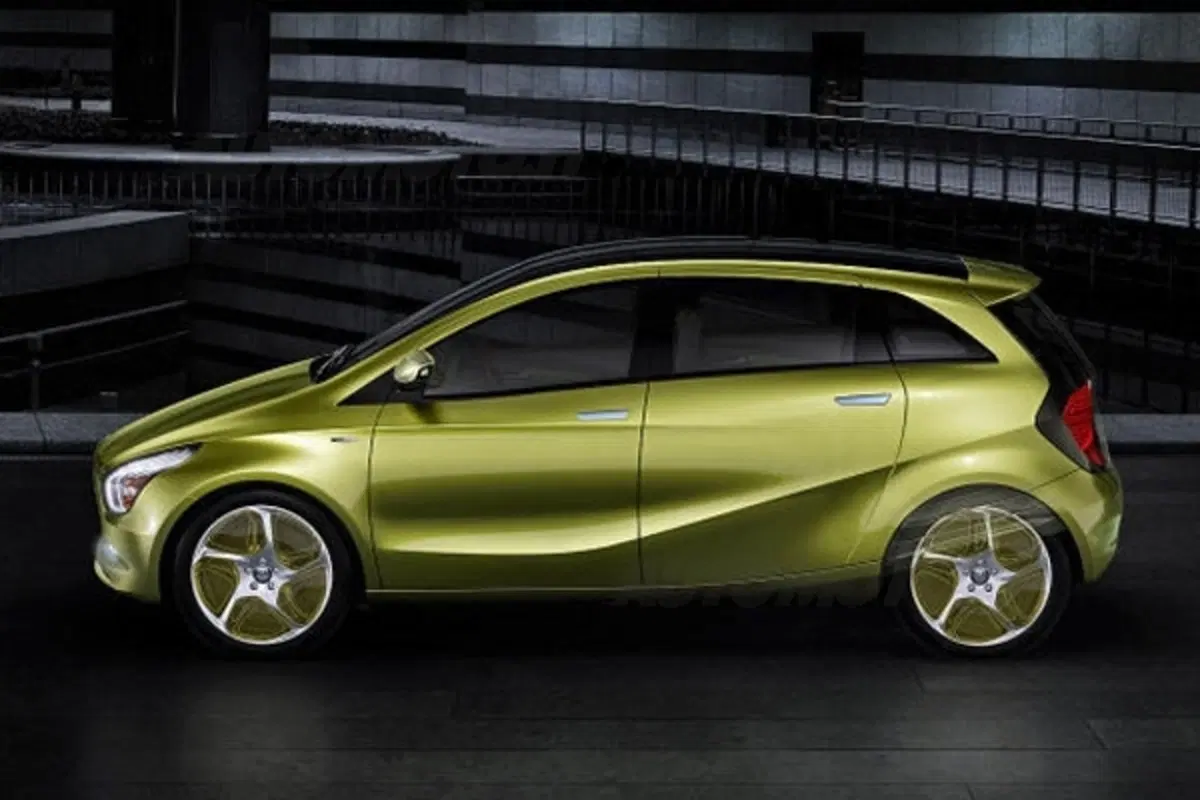 Mercedes BlueZero Concept (2)