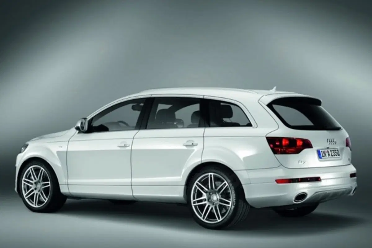 Una Audi Q7 V12 TDI per Raikkonen (13)
