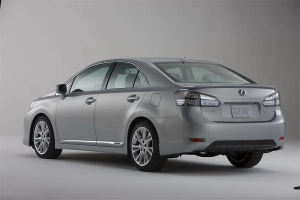 Lexus HS 250h (8)