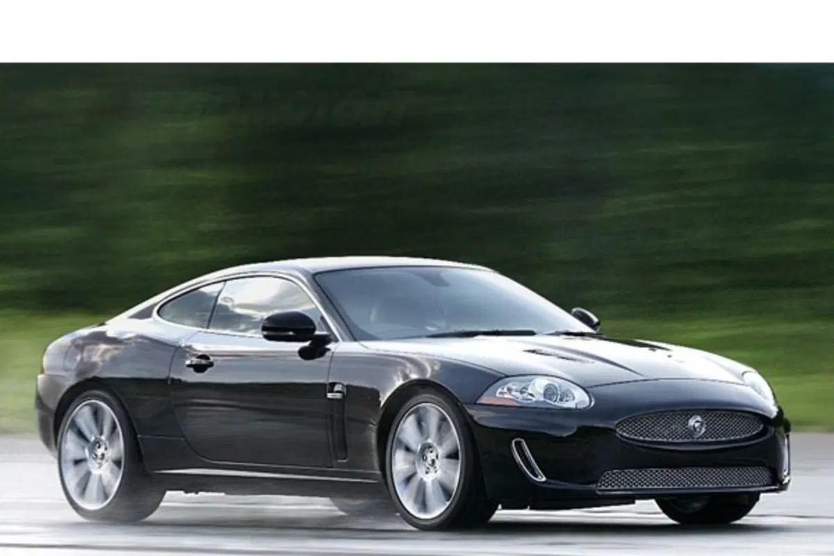 Nuova Jaguar XK-R (11)