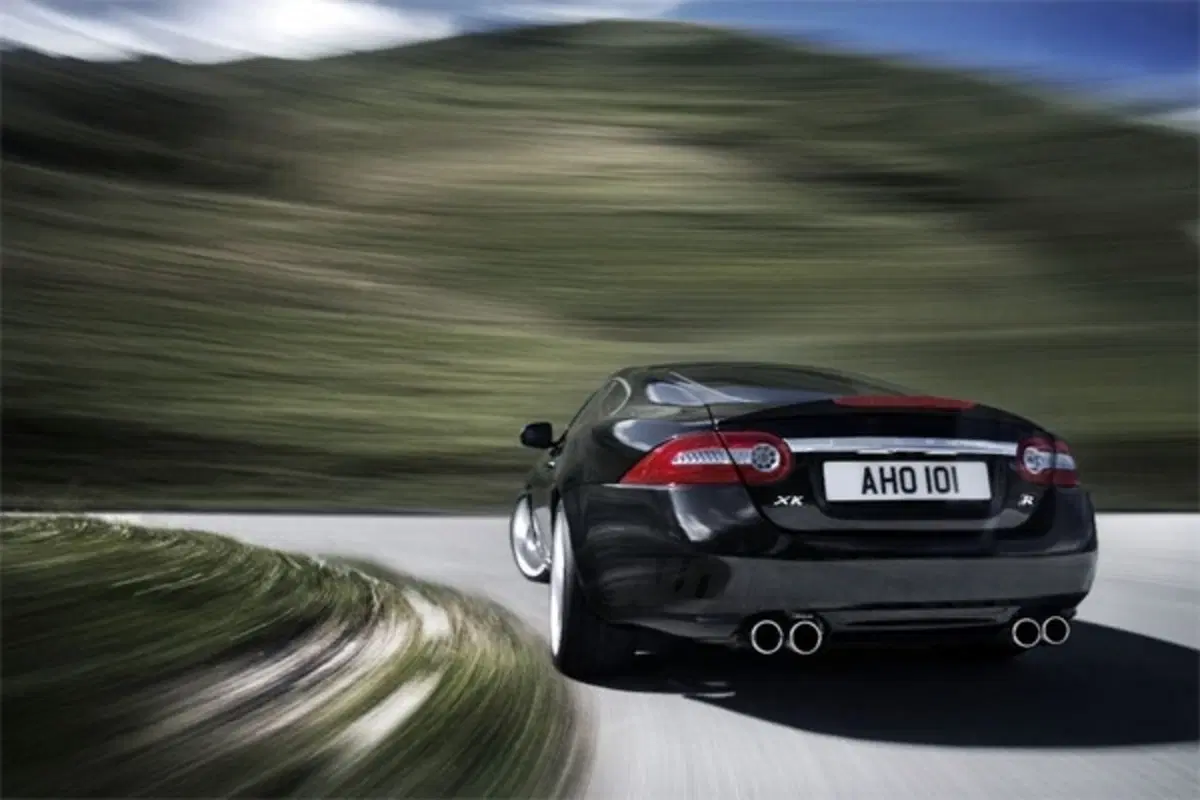 Nuova Jaguar XK-R (25)