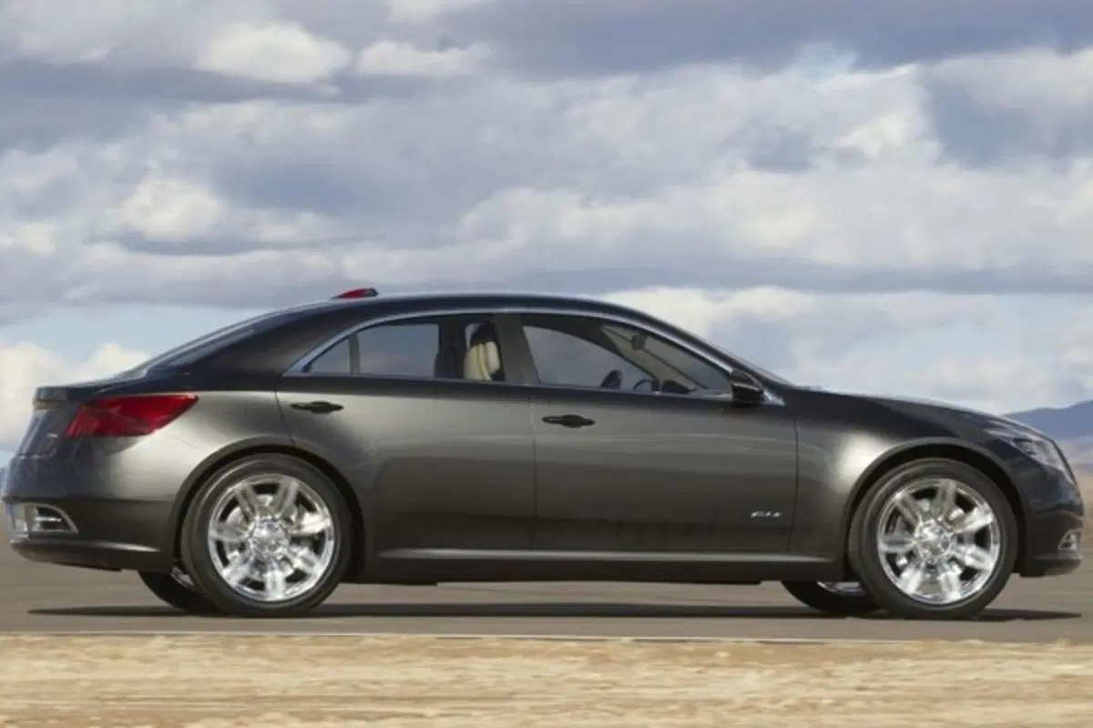 Chrysler 200C EV Concept (5)