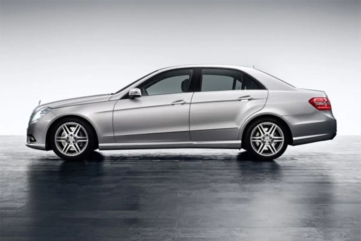 Mercedes Classe E Avantgarde AMG (5)