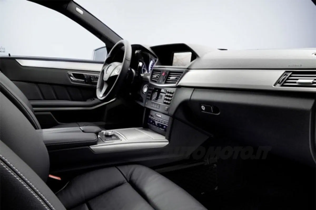 Mercedes Classe E Avantgarde AMG (7)
