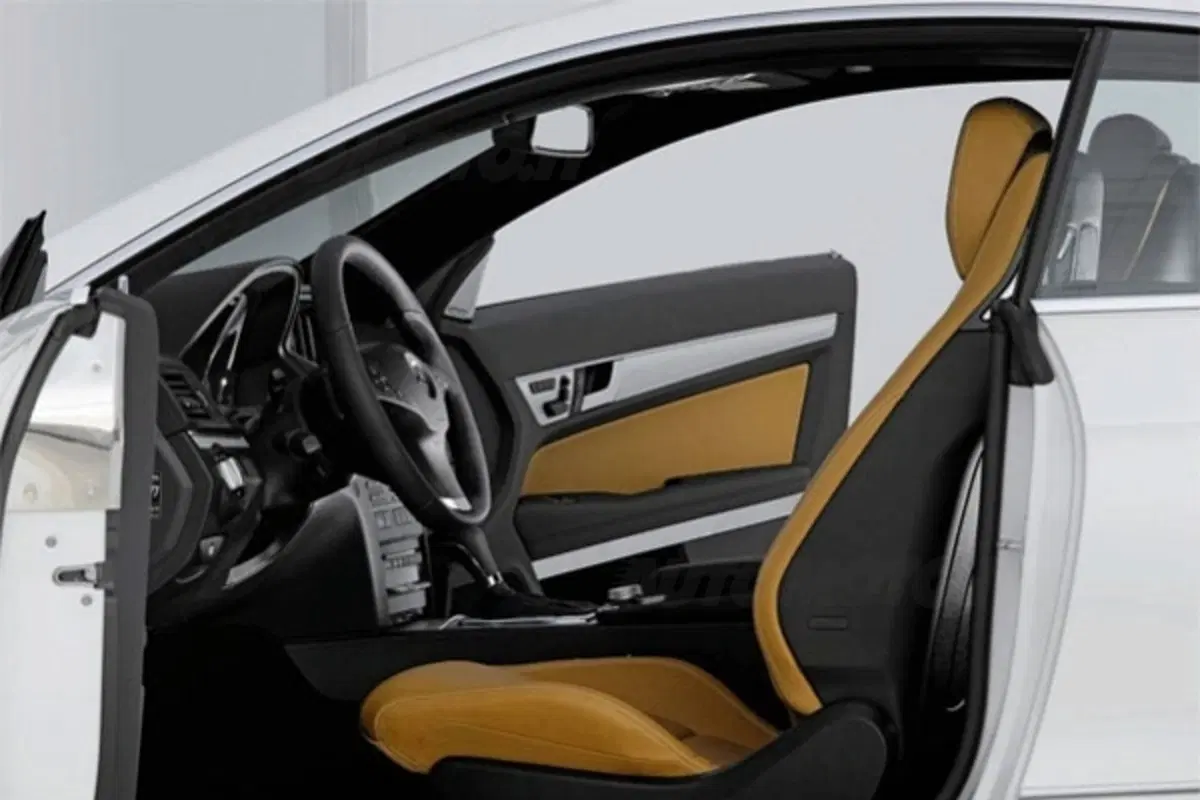 Mercedes Classe E Coupè (7)