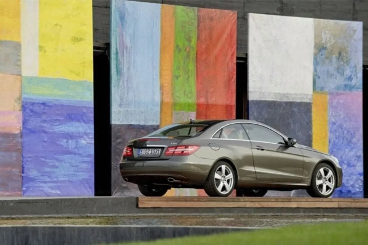 Mercedes Classe E Coupè (11)