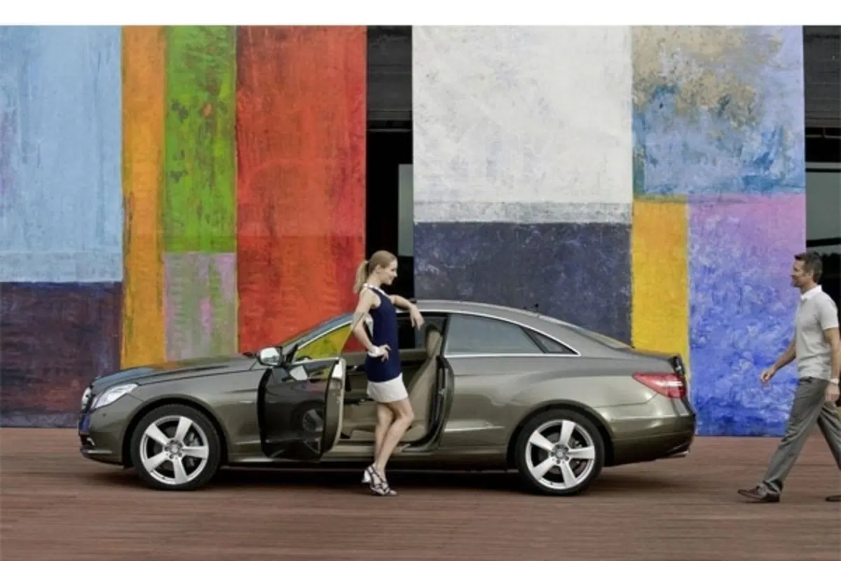 Mercedes Classe E Coupè (12)