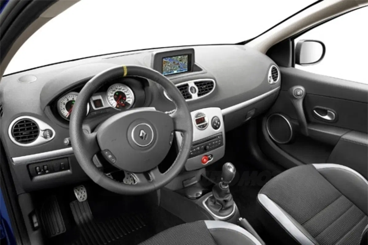 Renault Clio III restyling (8)