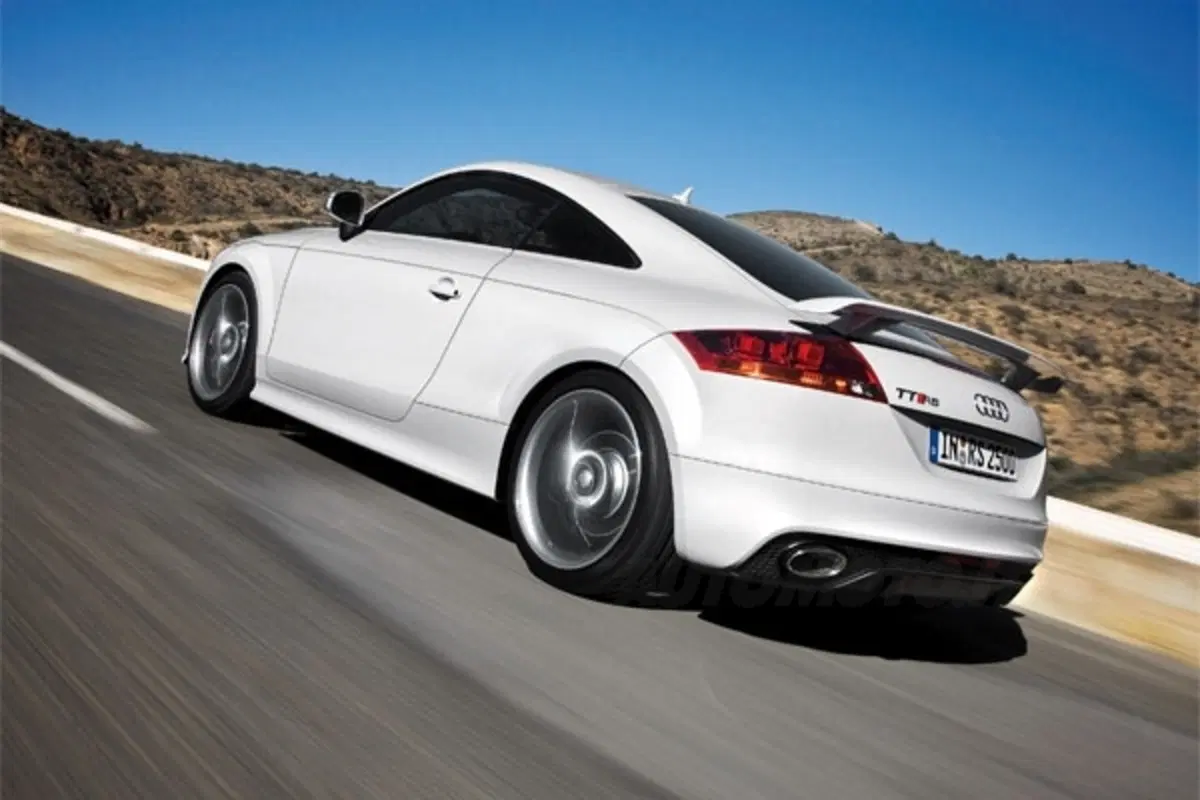 Audi TT RS (2)