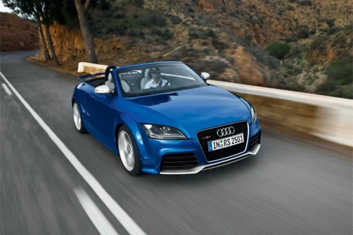 Audi TT RS (6)