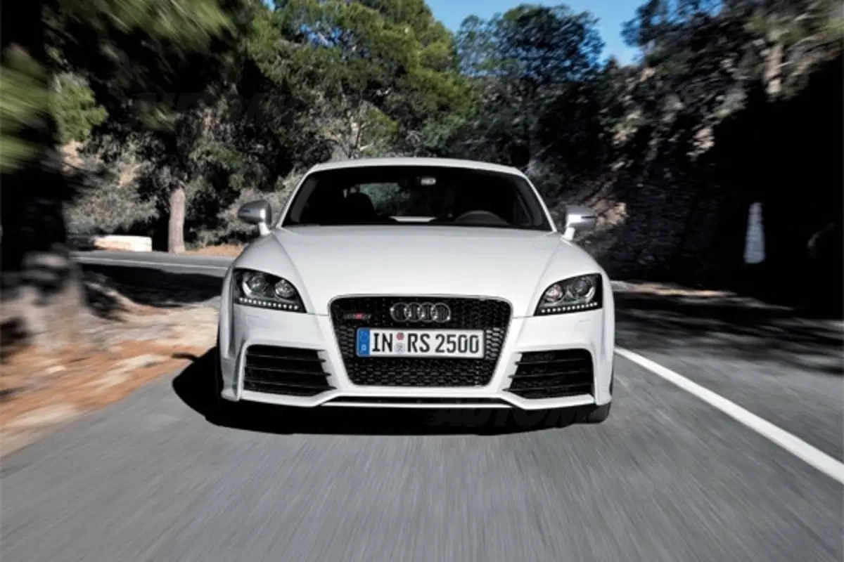 Audi TT RS (9)