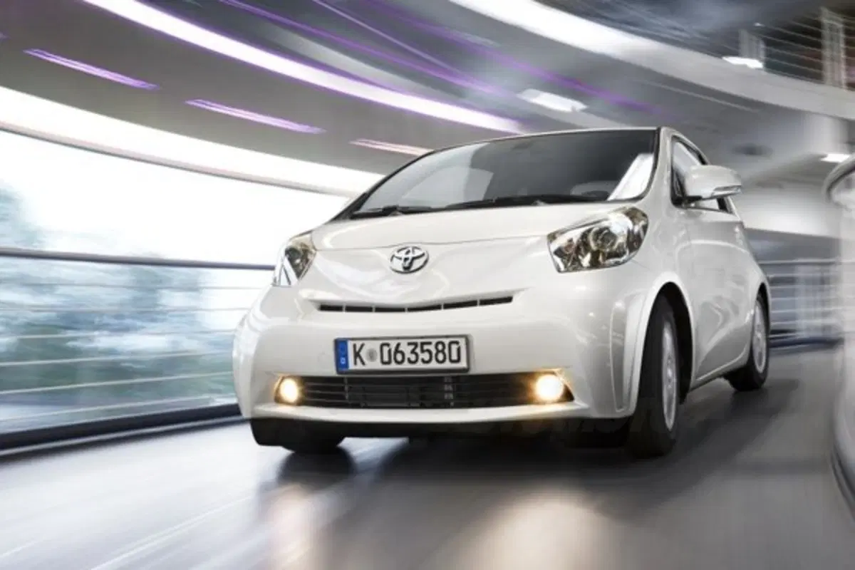 Toyota iQ 1.3
