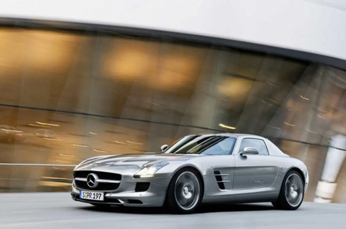 Mercedes SLS AMG (4)