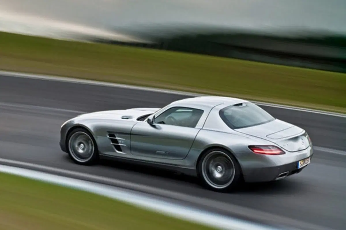 Mercedes SLS AMG (5)