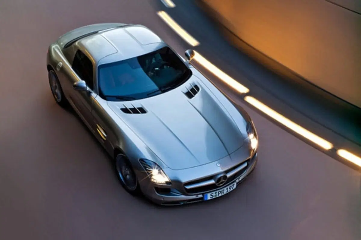 Mercedes SLS AMG (6)