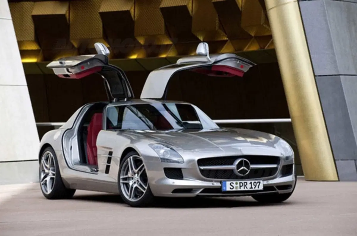 Mercedes SLS AMG (9)