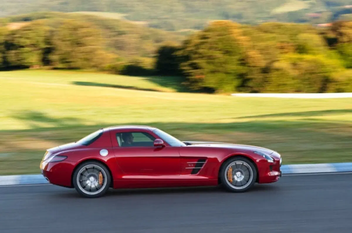 Mercedes SLS AMG (12)