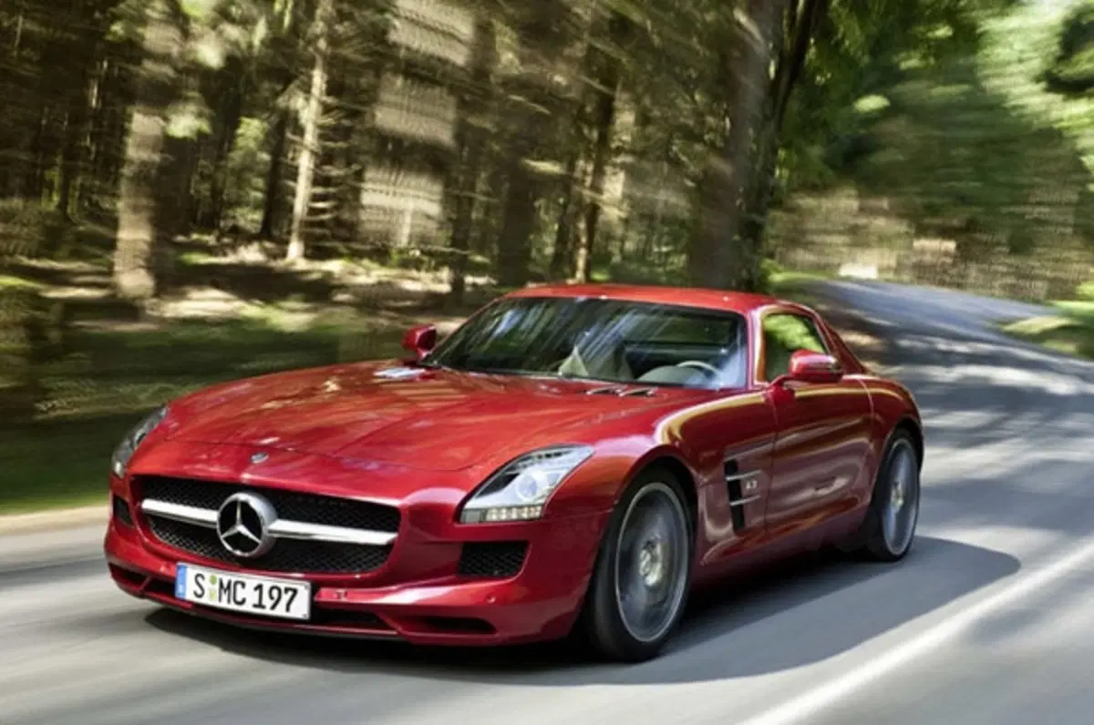 Mercedes SLS AMG (13)