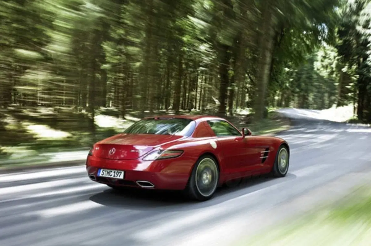Mercedes SLS AMG (14)