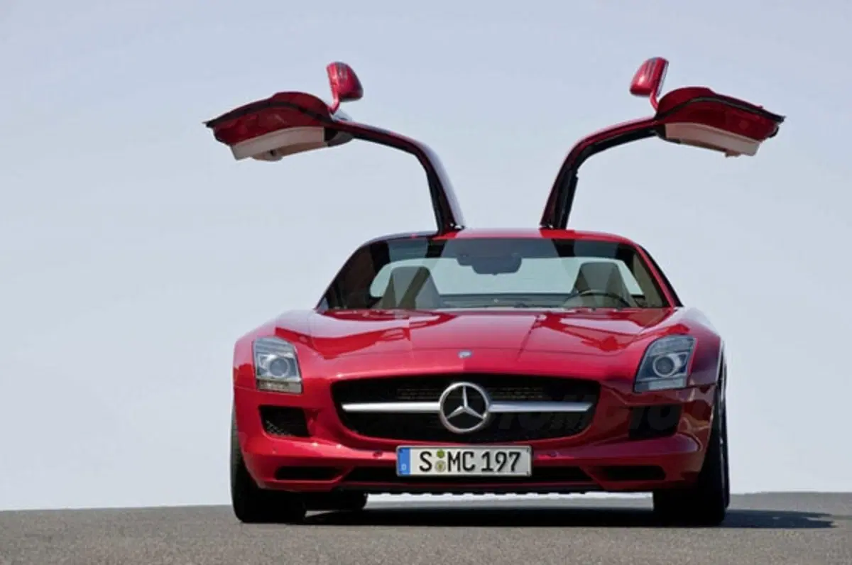 Mercedes SLS AMG (21)