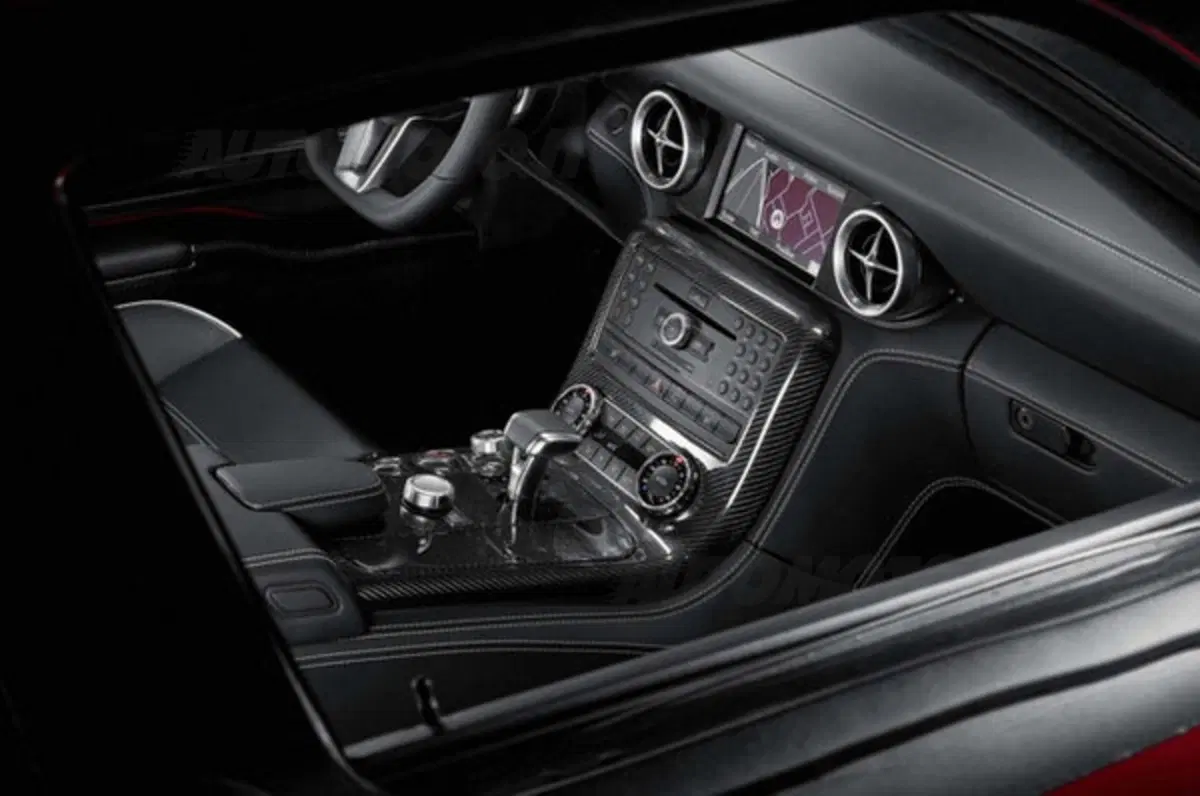 Mercedes SLS AMG (24)