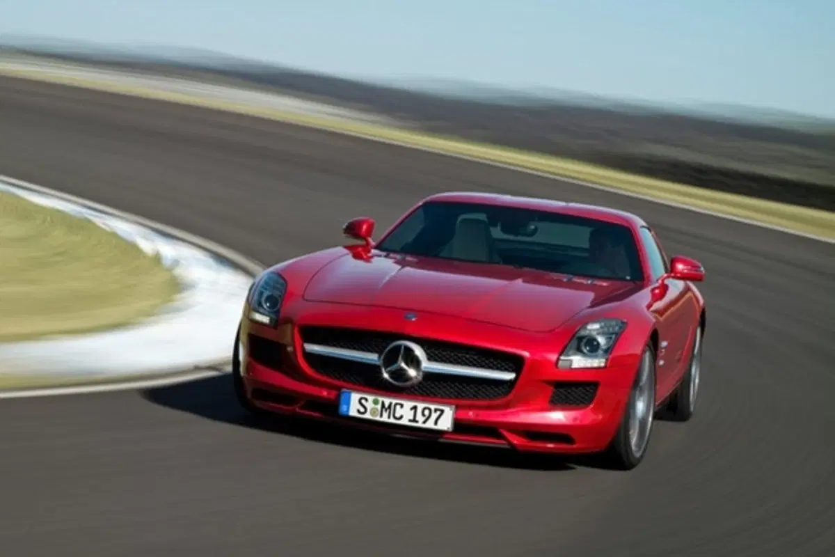 Mercedes SLS AMG (31)