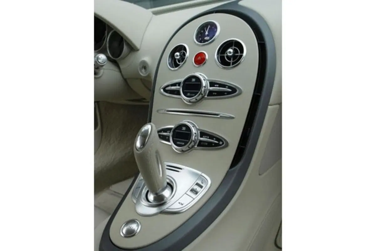 Bugatti Veyron Bleu Centenaire (2)