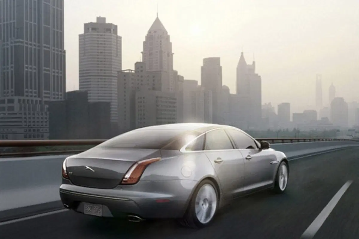 Nuova Jaguar XJ (15)