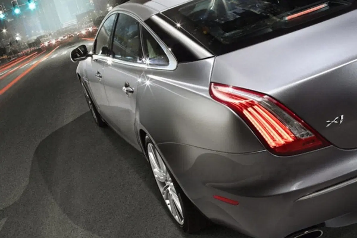 Nuova Jaguar XJ (17)