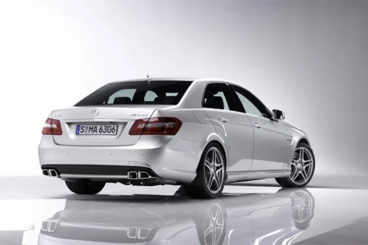 Mercedes Classe E 63 AMG (9)
