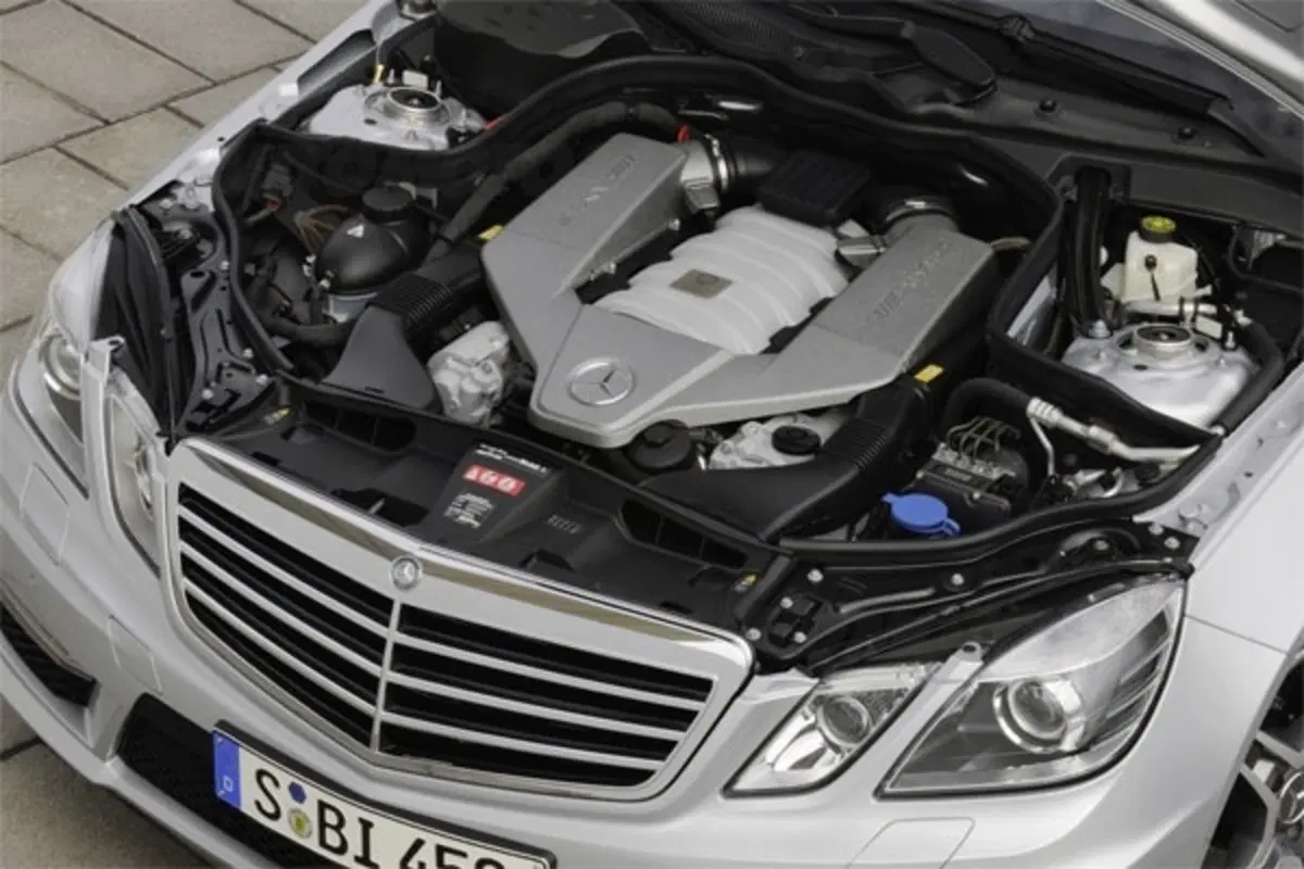 Mercedes Classe E 63 AMG (11)