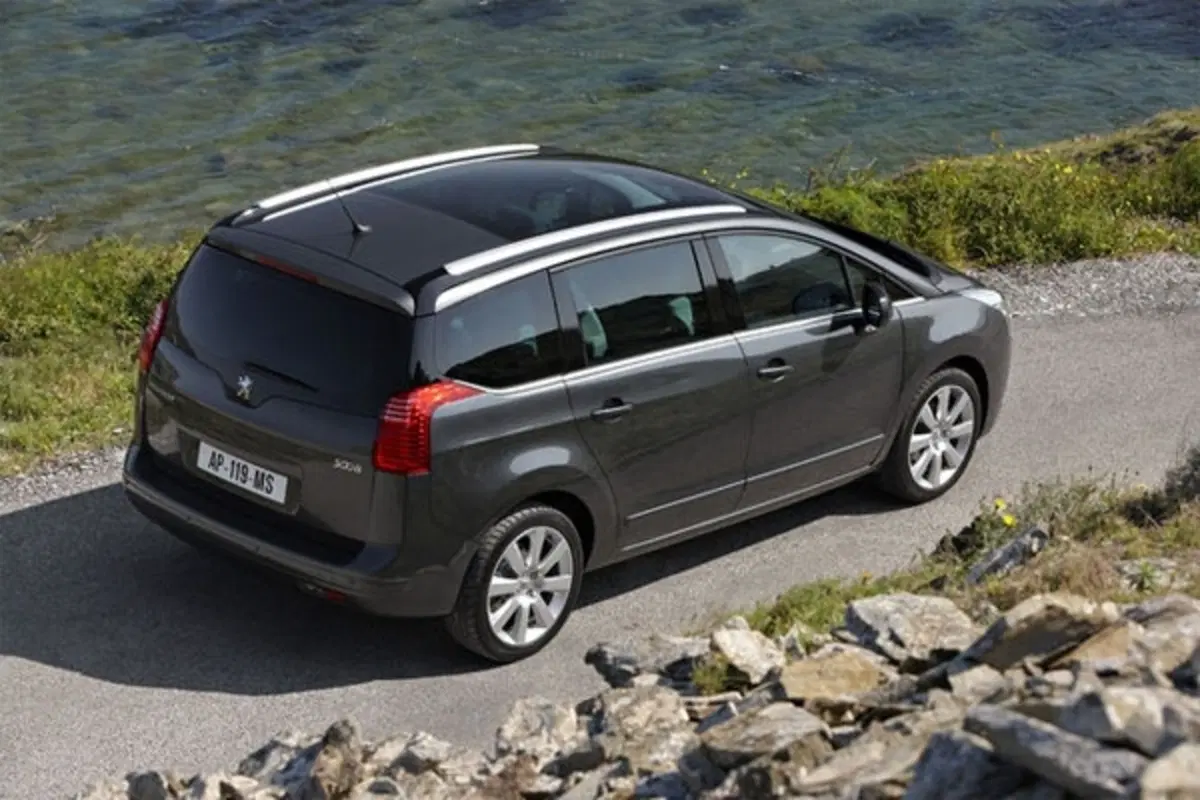 Peugeot 5008 (5)
